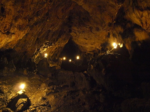 M.temná jaskyna