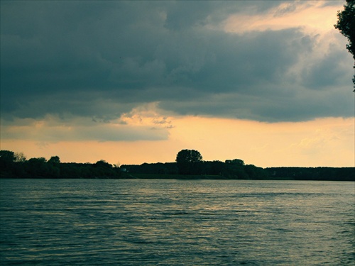 Dunajský podvečer