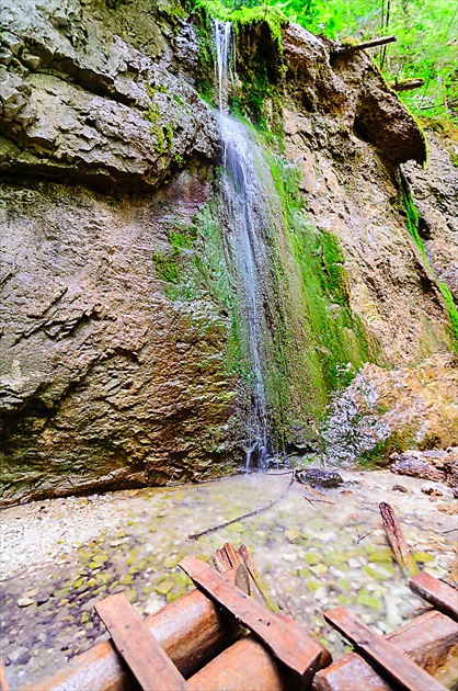 Machový vodopád