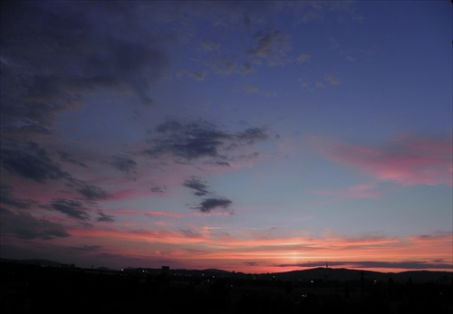 Západ slnka nad Bratislavou