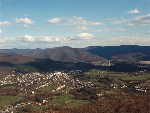 Nová Baňa Vinični vrch pohlad na mesto