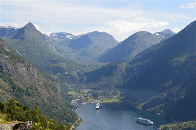 Zvedavé lode na najkrajšom fjorde