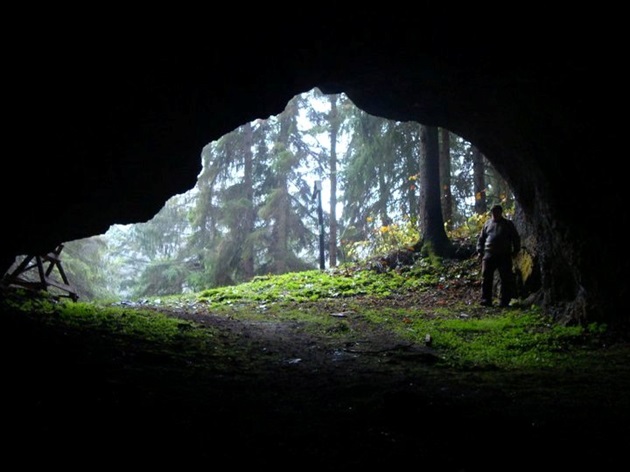vchod do Stanišovskej jaskyne