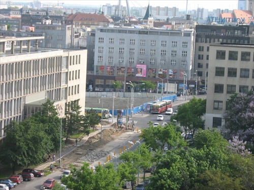 Pohľad na Kollárovo námestie pred výstavbou