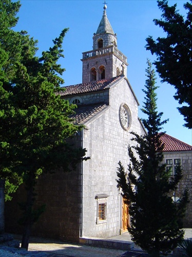 Františkánsky kláštor v Kune