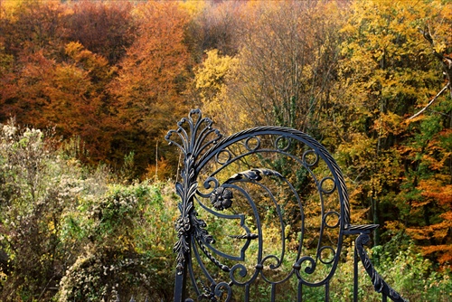 Za bránou je jeseň
