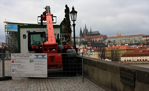 Karlov most-rekonštrukcia