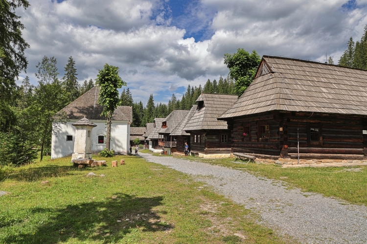 Ulica v Brestovej