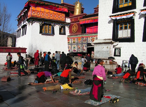 Tibetské poklony
