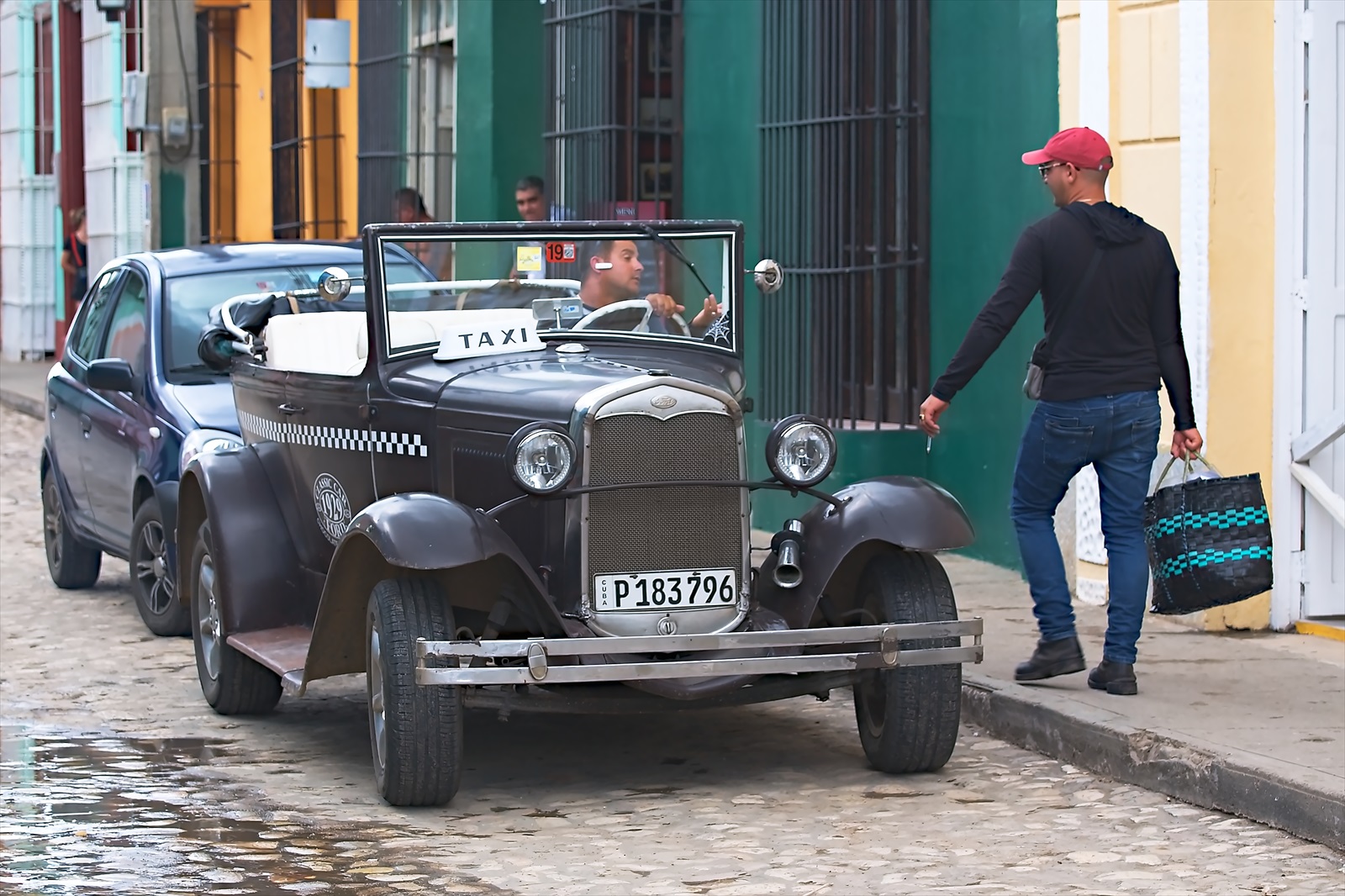 . Taxislužba Havana.