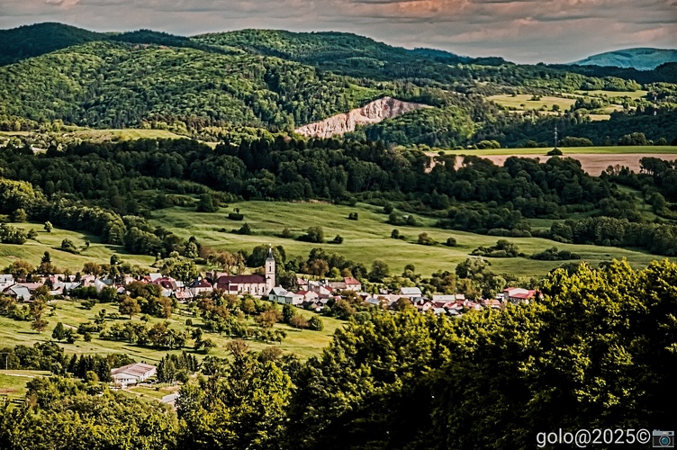 . Slovensko.