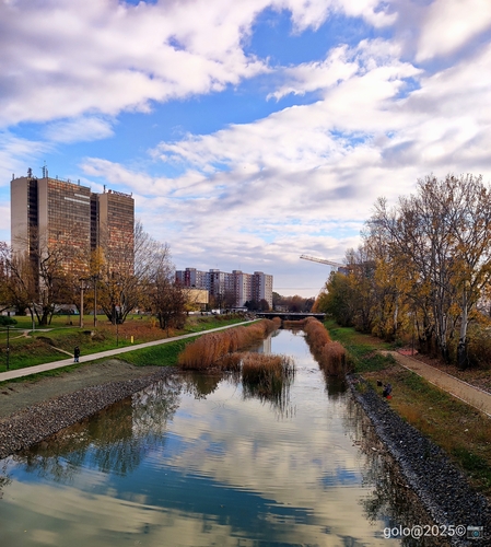 . Chorvátske rameno .