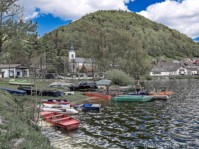 . Slovensko .