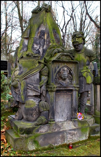 Olšanský cintorín rytier
