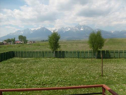 Výhľad z terasy železničnej stanice Studený Potok