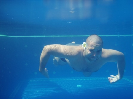 podvodne foto v bazene :)