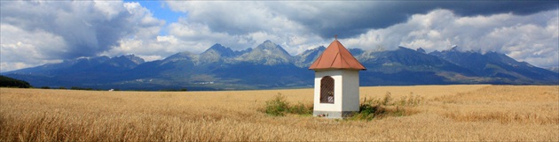 Kaplnka a Tatry