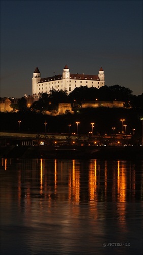 Bratislava podvecer