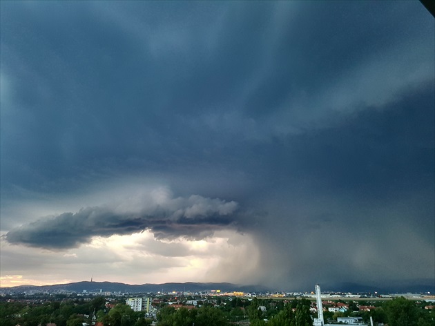 Bratislava búrka