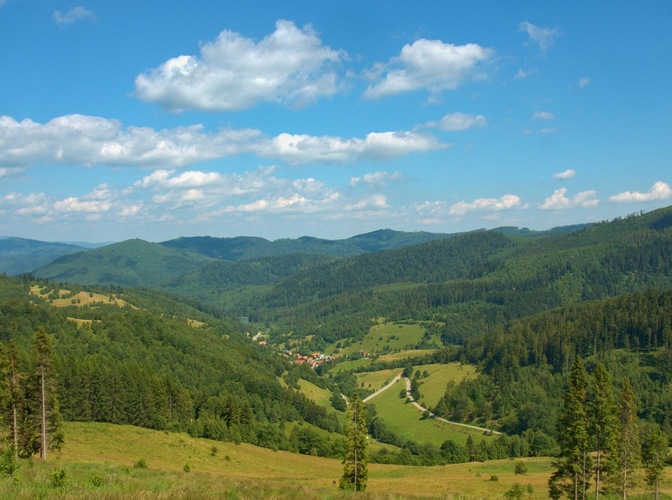 Pohlad na Úhornu spod Úhornianskeho sedla, Volovské vrchy