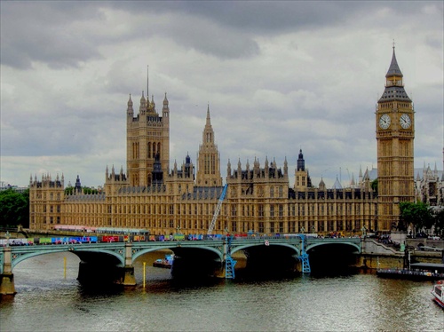 Parlament a Westminster Bridge
