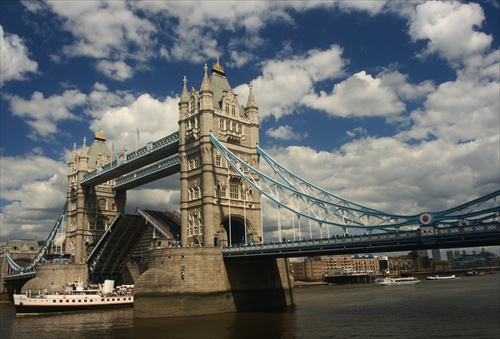 Tower Bridge