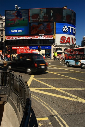 Piccadilly Circus