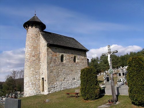 Románsky kostolík v Kližskom Hradišti