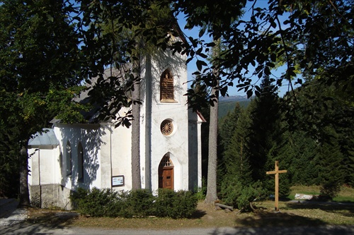 Kostolík na Magurke