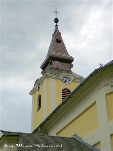 Evanjelický a.v. kostol v Bzinciach pod Javorinou