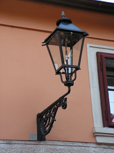 LAMPA na plyn