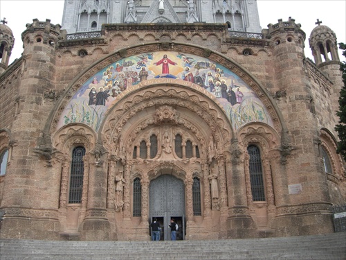 Vchod do Tibidaba - dolná kaplnka