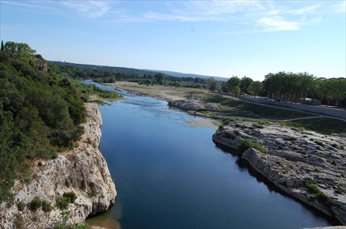 Kúsok od PONT DU GARD