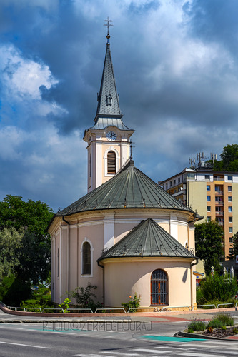 Trenčín - Námestie a kostolik Sv. Anny.