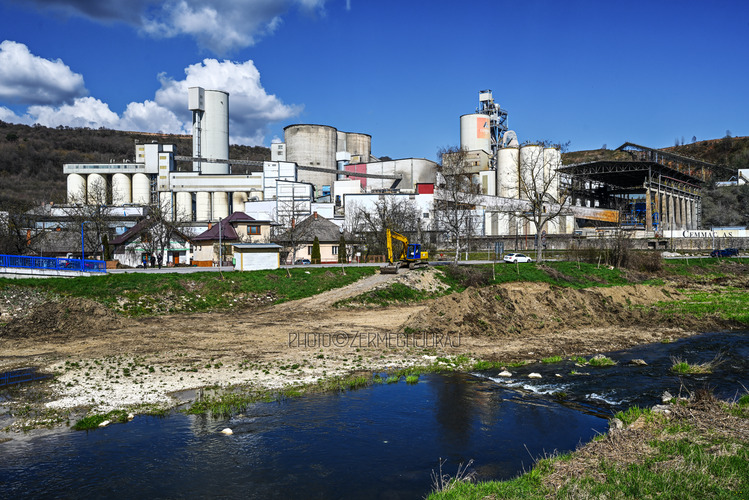 Industriál - Cementáreň Horné Srnie