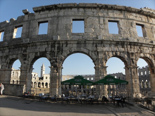 Koloseum v Pule