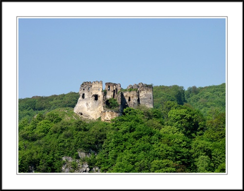 Zrúcanina hradu Čičava pri Vranove