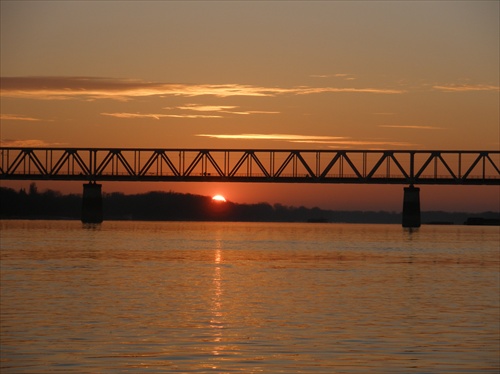západ Slnka pri Dunaji II.