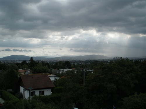 mraky neďaleko Viedne