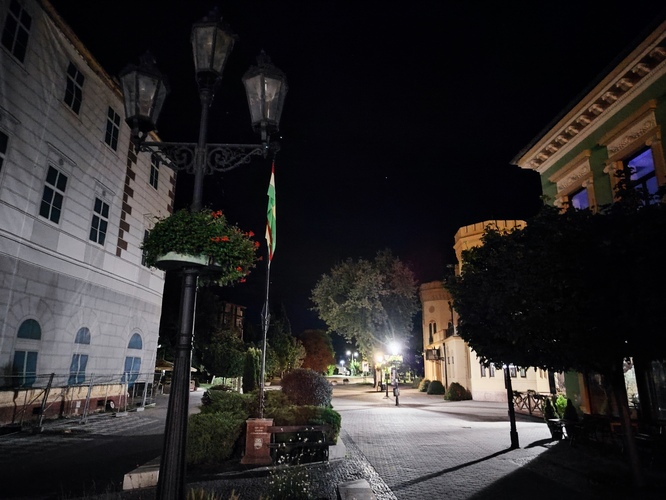 Nočná atmosféra pri Pavilóne