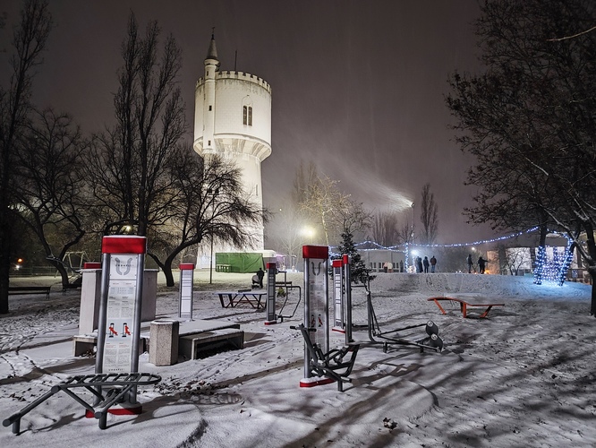 Sneh pri vodnej veži - Komárno