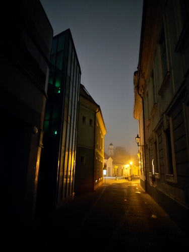 Večerná atmosféra v meste