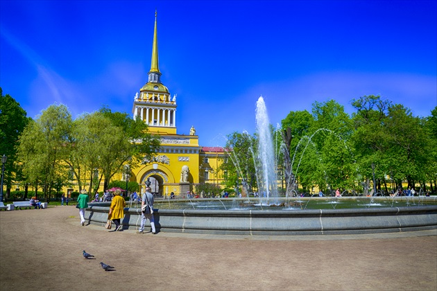 St.Peterburgské fontány a paláce