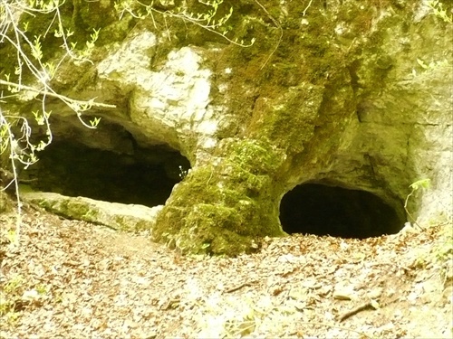 Lebka, či jaskyňa?