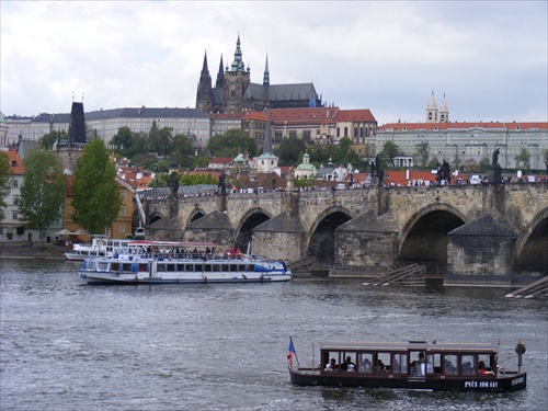 Praha, Karlov most a Hradčany