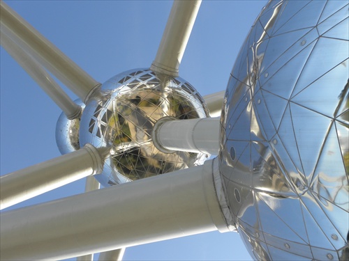 Atomium 2