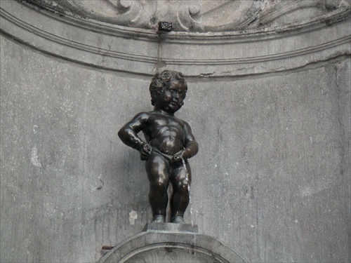 Cikajúci chlapček - Manneken Pis