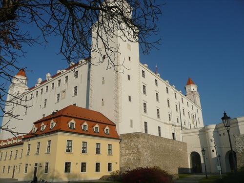 Jasna obloha na Bratislavskom hrade