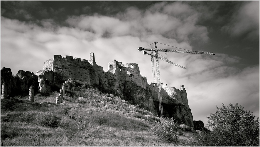 Opravuje sa Spišský hrad