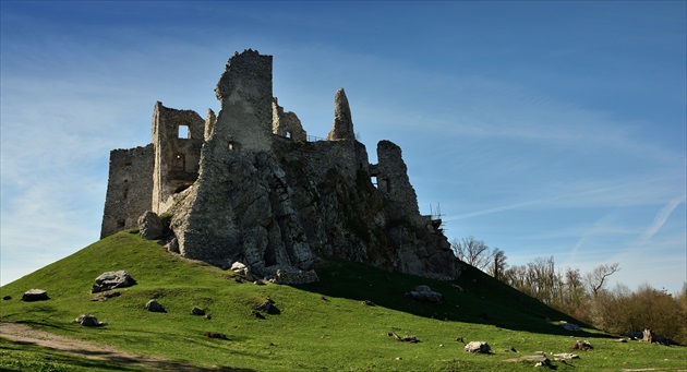 Impozantný hrad Hrušov